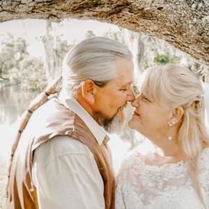 Meet your Posher, Pam